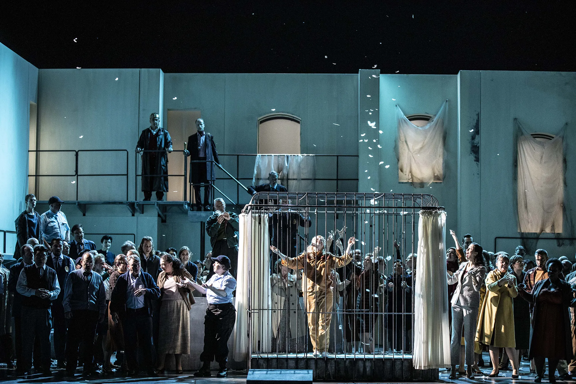 05 Lohengrin-richard-wagner-richard-brunel-Staatsoper Hannover-Stephan-Zilias-JeanLouisFernandez 05 Lohengrin-richard-wagner-richard-brunel-Staatsoper Hannover-Stephan-Zilias-JeanLouisFernandez
