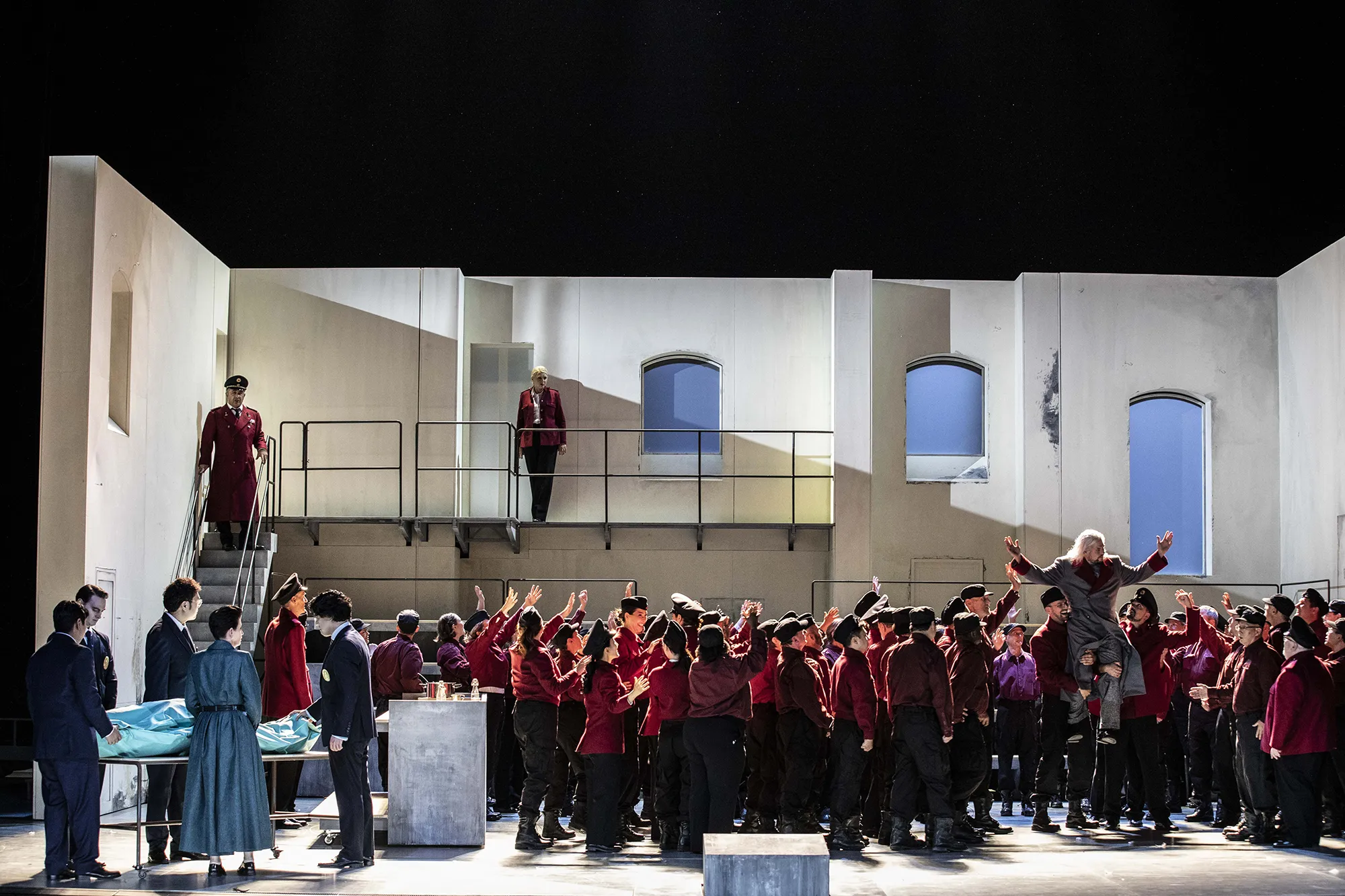 11 Lohengrin-richard-wagner-richard-brunel-Staatsoper Hannover-Stephan-Zilias-JeanLouisFernandez 11 Lohengrin-richard-wagner-richard-brunel-Staatsoper Hannover-Stephan-Zilias-JeanLouisFernandez